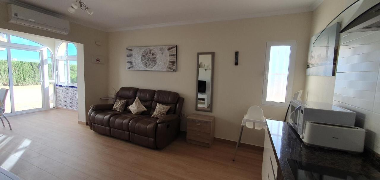 Ferienwohnung Torrevieja Buitenkant foto
